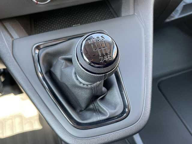 Nissan Townstar ES - FG3 2,2t EV, L1 EV Basic, 2022 - 2025