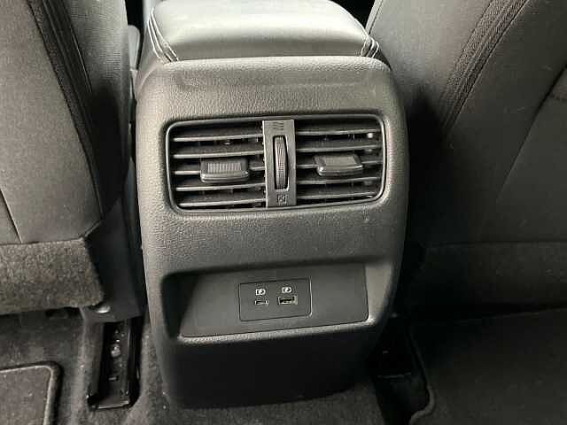 Nissan Qashqai DIG-T 140 mHEV N-Connecta 4x2 103 kW (140 CV)
