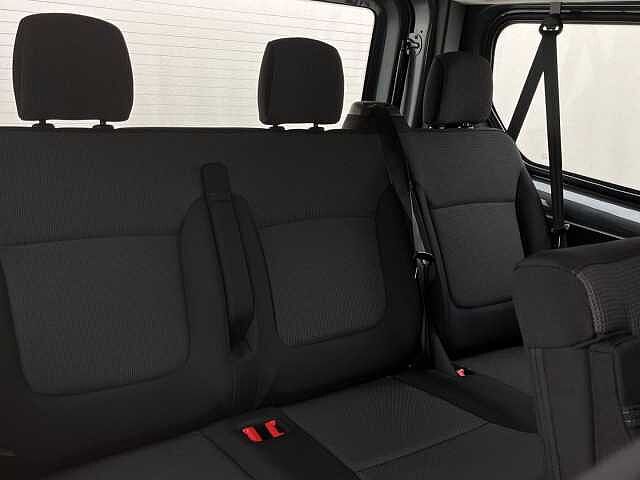 Nissan Primastar Combi 2.0 dCi L1H1 Camper Vectus 110 kW (150 CV)