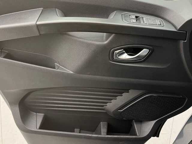 Nissan Primastar Combi 2.0 dCi L1H1 Camper Vectus 110 kW (150 CV)
