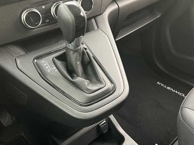Nissan Townstar ES - FG3 2,2t EV, L1 EV Basic, 2022 - 2025