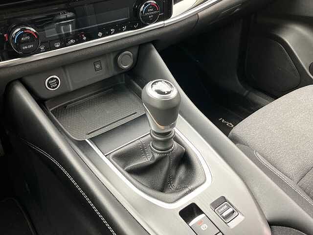 Nissan Qashqai DIG-T 140 mHEV N-Connecta 4x2 103 kW (140 CV)