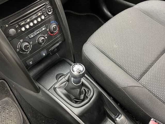 Peugeot 207 ES - Ber5 1.4 75, Confort, (Facelift) 2009 - 2011