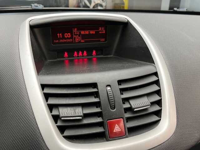 Peugeot 207 ES - Ber5 1.4 75, Confort, (Facelift) 2009 - 2011