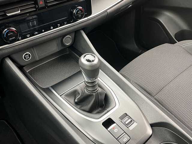 Nissan Qashqai DIG-T 140 mHEV Acenta 4x2 103 kW (140 CV)