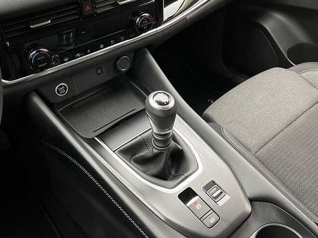 Nissan Qashqai DIG-T 140 mHEV N-Connecta 4x2 103 kW (140 CV)