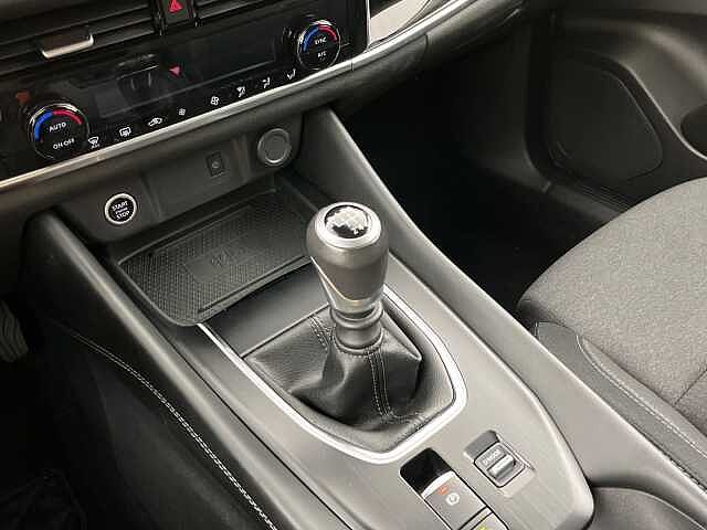 Nissan Qashqai DIG-T 140 mHEV N-Connecta 4x2 103 kW (140 CV)