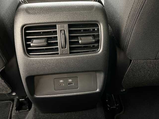 Nissan Qashqai DIG-T 140 mHEV N-Connecta 4x2 103 kW (140 CV)