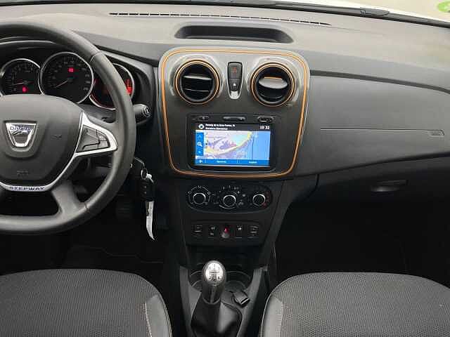 Dacia Sandero ES - Ber5 0.9 TCe 90 eco&sup2; EU6, SL Trotamundos, (Facelift) 2017 - 2018