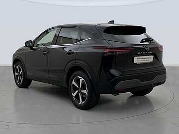 Nissan Qashqai DIG-T 140 mHEV N-Connecta 4x2 103 kW (140 CV) Midnight black (metalizado)