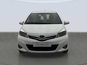 Toyota Yaris ES - Ber3 1.3 VVT-i, Connect, 2011 - 2011 Super white 2