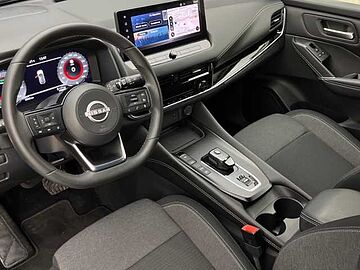 Nissan Qashqai E-POWER Black Edition 140 kW (190 CV) Katana Grey con Techo Midnight Black (metalizado)