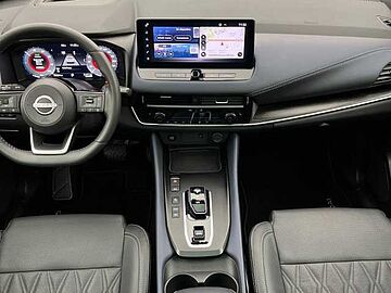 Nissan Qashqai E-POWER Tekna+ 140 kW (190 CV) Midnight black con techo Skyline Grey (metalizado)