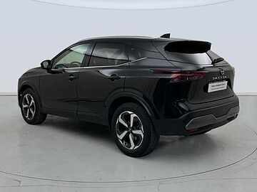 Nissan Qashqai DIG-T 140 mHEV N-Connecta 4x2 103 kW (140 CV) Midnight black (metalizado)