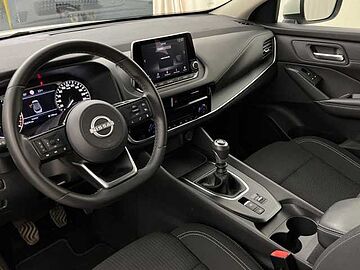 Nissan Qashqai DIG-T 140 mHEV Acenta 4x2 103 kW (140 CV) Lunar White (perlada)
