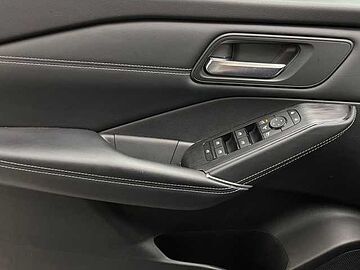 Nissan Qashqai DIG-T 140 mHEV N-Connecta 4x2 103 kW (140 CV) Skyline Grey (metalizado)