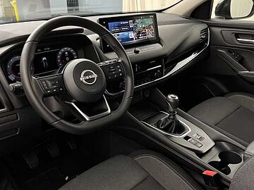 Nissan Qashqai DIG-T 140 mHEV N-Connecta 4x2 103 kW (140 CV) Midnight black (metalizado)