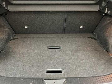Nissan Qashqai DIG-T 140 mHEV N-Connecta 4x2 103 kW (140 CV) Skyline Grey (metalizado)