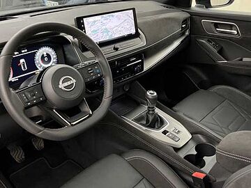 Nissan Qashqai DIG-T 140 mHEV N-Design 103 kW (140 CV) Katana Grey + Techo Black (metalizado)