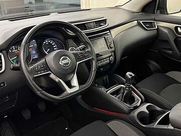 Nissan Qashqai DIG-T 140 Acenta 4x2 103 kW (140 CV) Negro (metalizado)