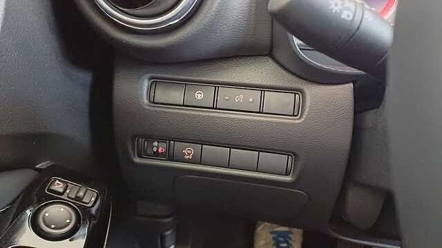 Nissan Juke JUKE 1.0 DIG-T 84 KW (114 CV) E6D-F 6 M/T