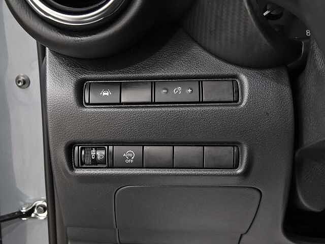 Nissan Juke 1.0 DIG-T 114CV N-CONNECTA 5P