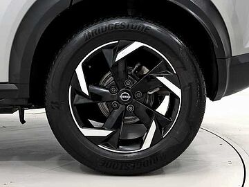 Nissan Juke 1.0 DIG-T 114CV N-CONNECTA DCT 5P (NAVI) Diamond Silver Metalizado